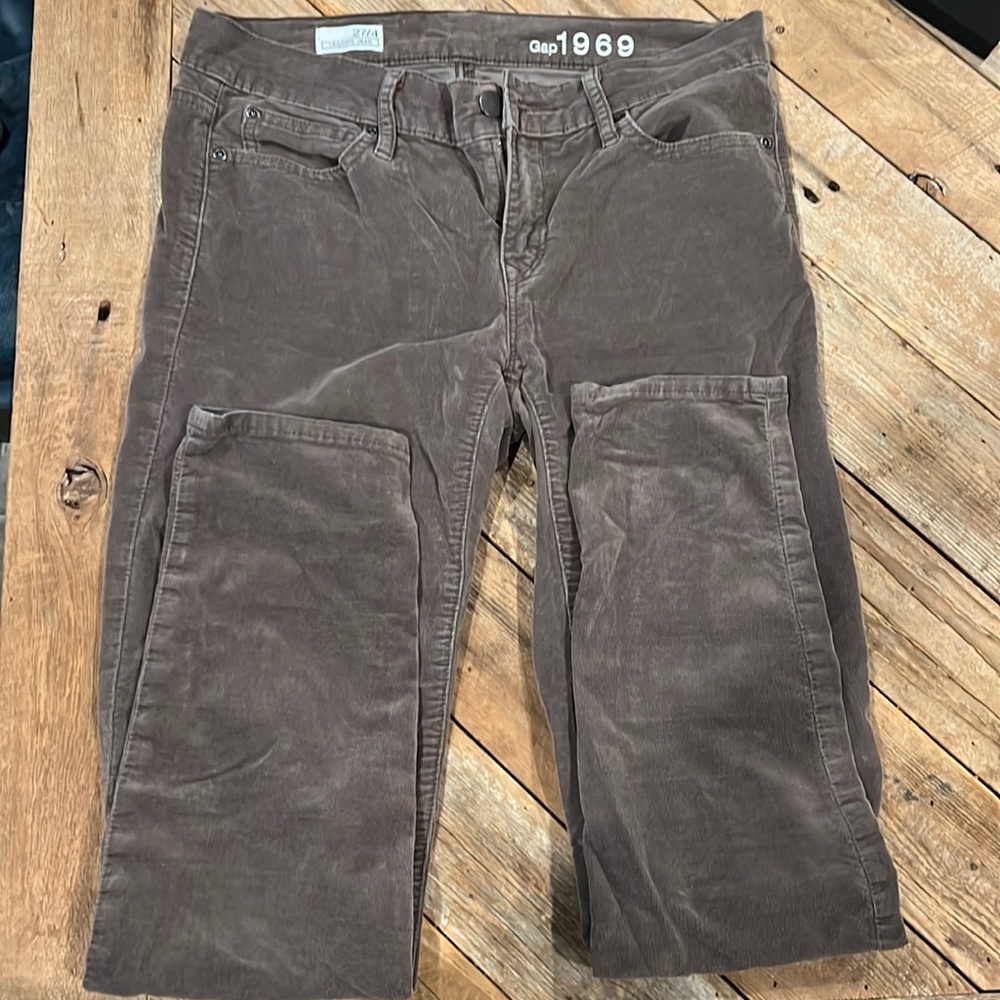 Size 27 Gap brown cord skinny legging jean